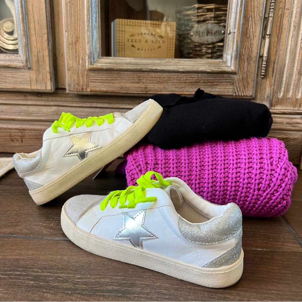 Madden Girl neon star lime sneakers 6